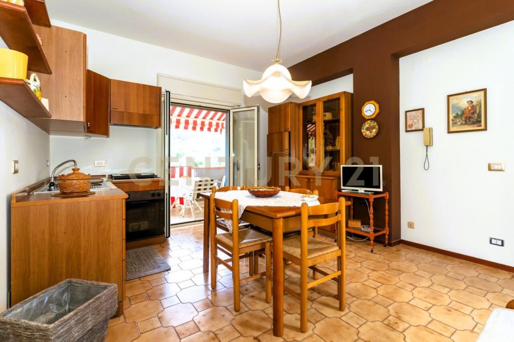 appartamento in vendita a Giardini-Naxos