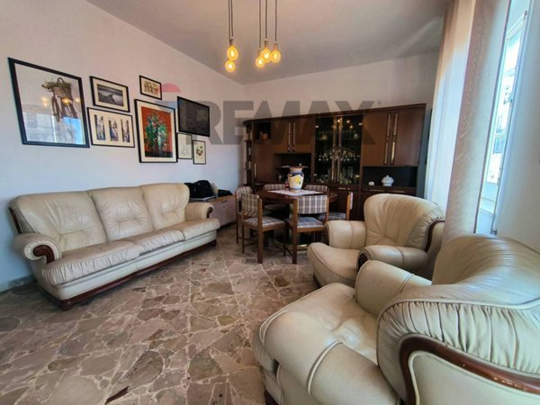 appartamento in vendita a Giardini-Naxos