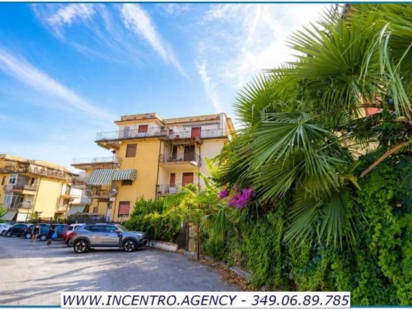 appartamento in vendita a Giardini-Naxos