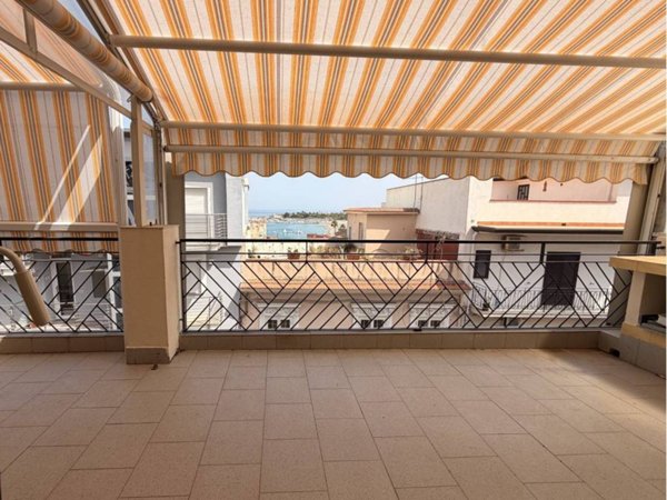 appartamento in vendita a Giardini-Naxos