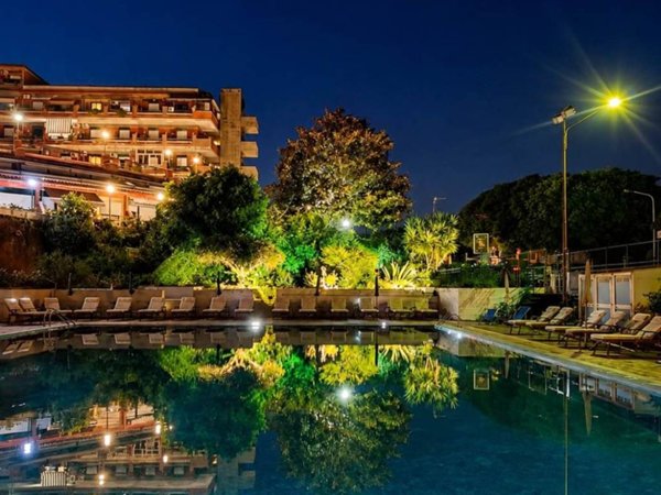 appartamento in vendita a Giardini-Naxos