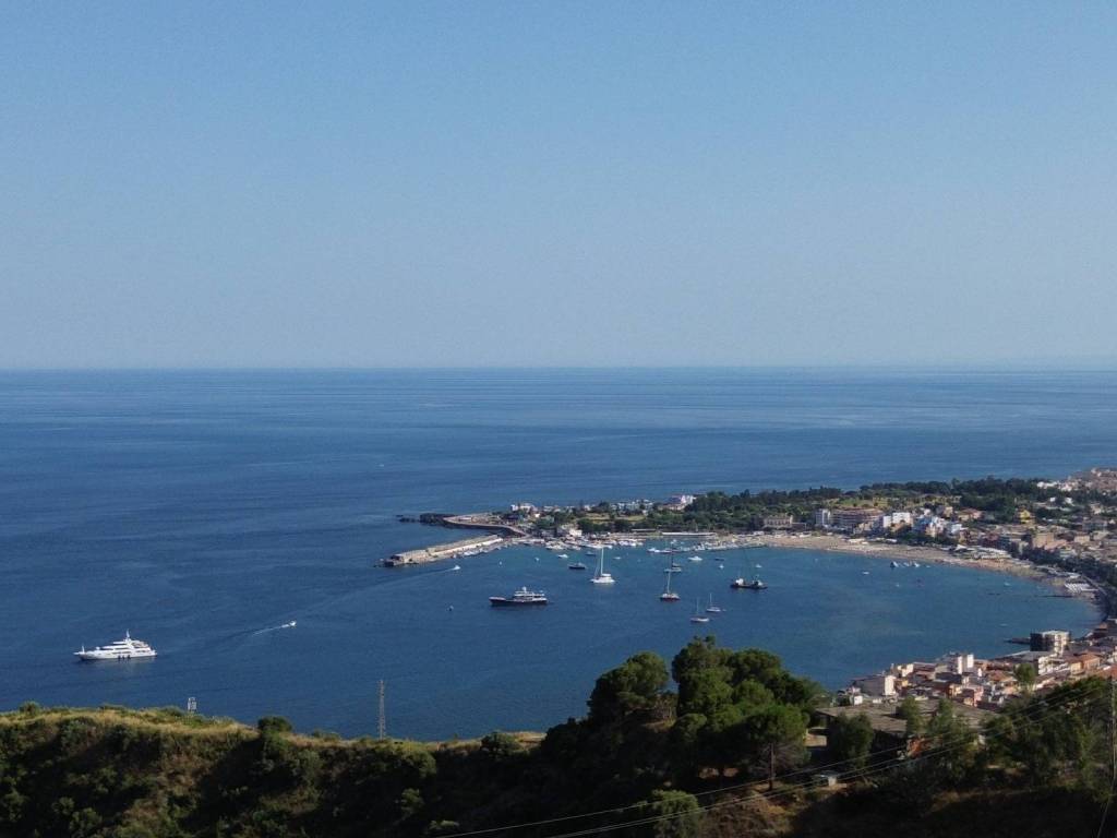 terreno agricolo in vendita a Giardini-Naxos