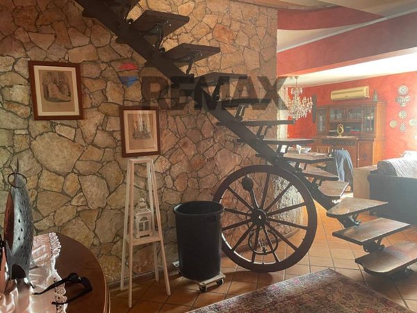 appartamento in vendita a Giardini-Naxos