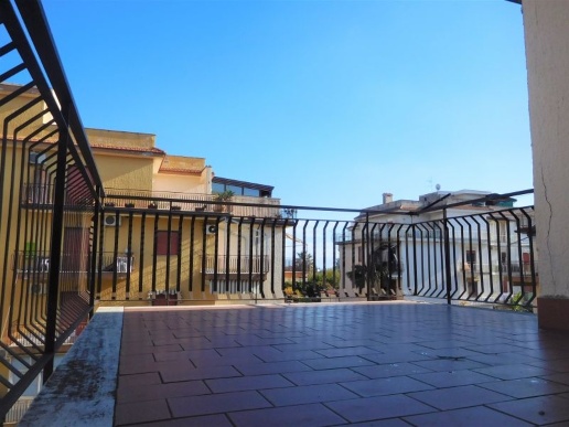 appartamento in vendita a Giardini-Naxos