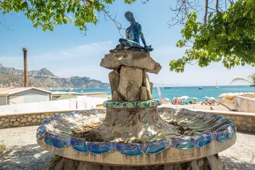 appartamento in vendita a Giardini-Naxos