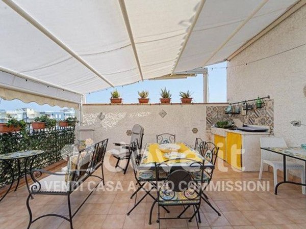 appartamento in vendita a Giardini-Naxos