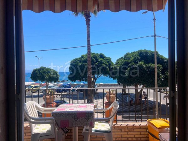 appartamento in vendita a Giardini-Naxos