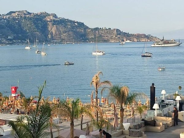 appartamento in vendita a Giardini-Naxos