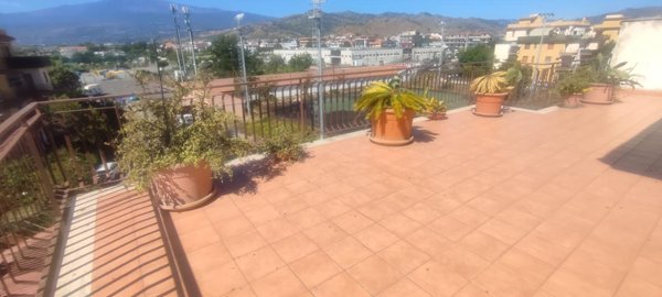 appartamento in vendita a Giardini-Naxos