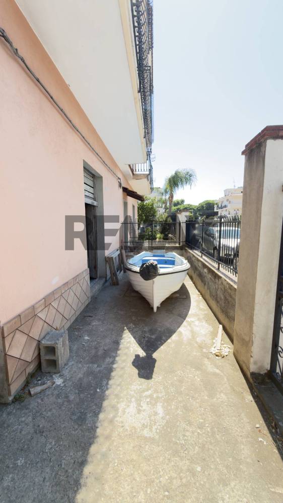 appartamento in vendita a Giardini-Naxos