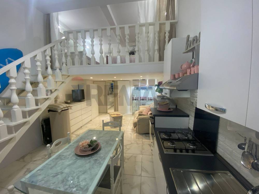 casa indipendente in vendita a Giardini-Naxos