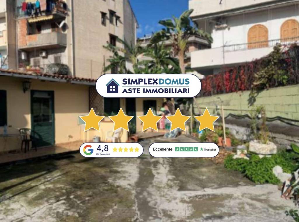 casa indipendente in vendita a Giardini-Naxos