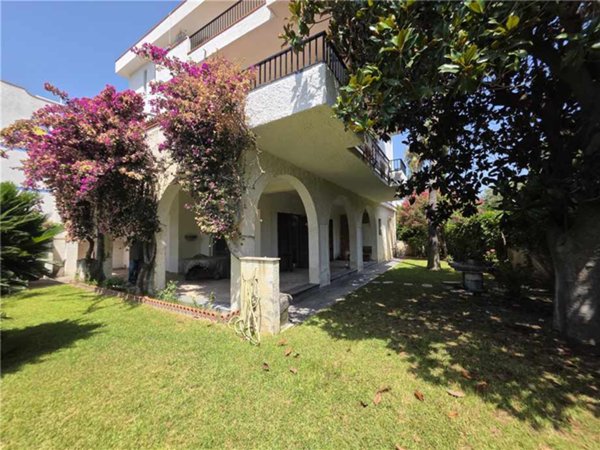 appartamento in vendita a Giardini-Naxos