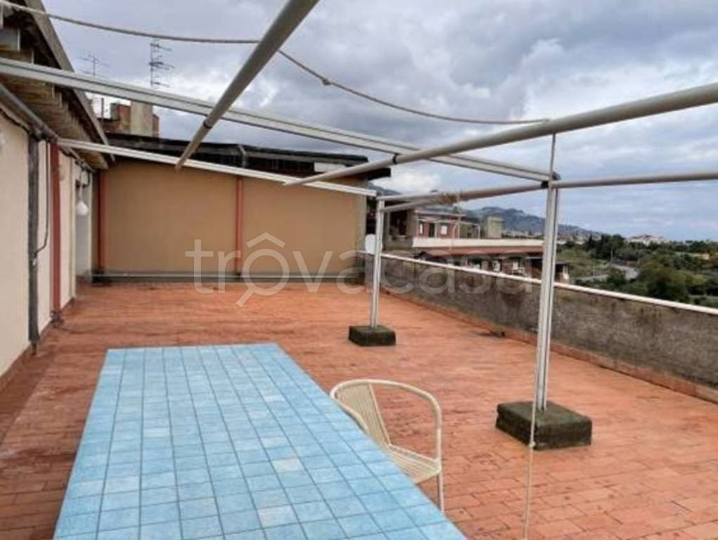 appartamento in vendita a Giardini-Naxos
