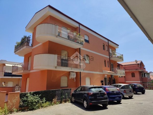 appartamento in vendita a Giardini-Naxos