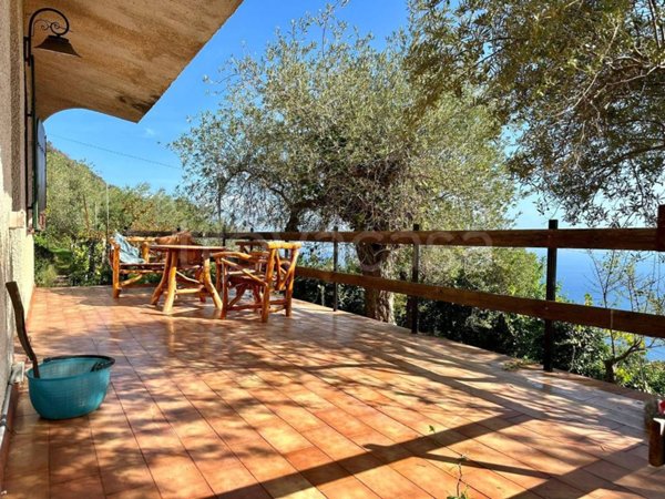 locale di sgombero in vendita a Gioiosa Marea