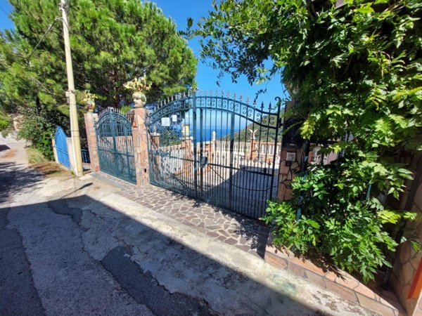 casa indipendente in vendita a Gioiosa Marea