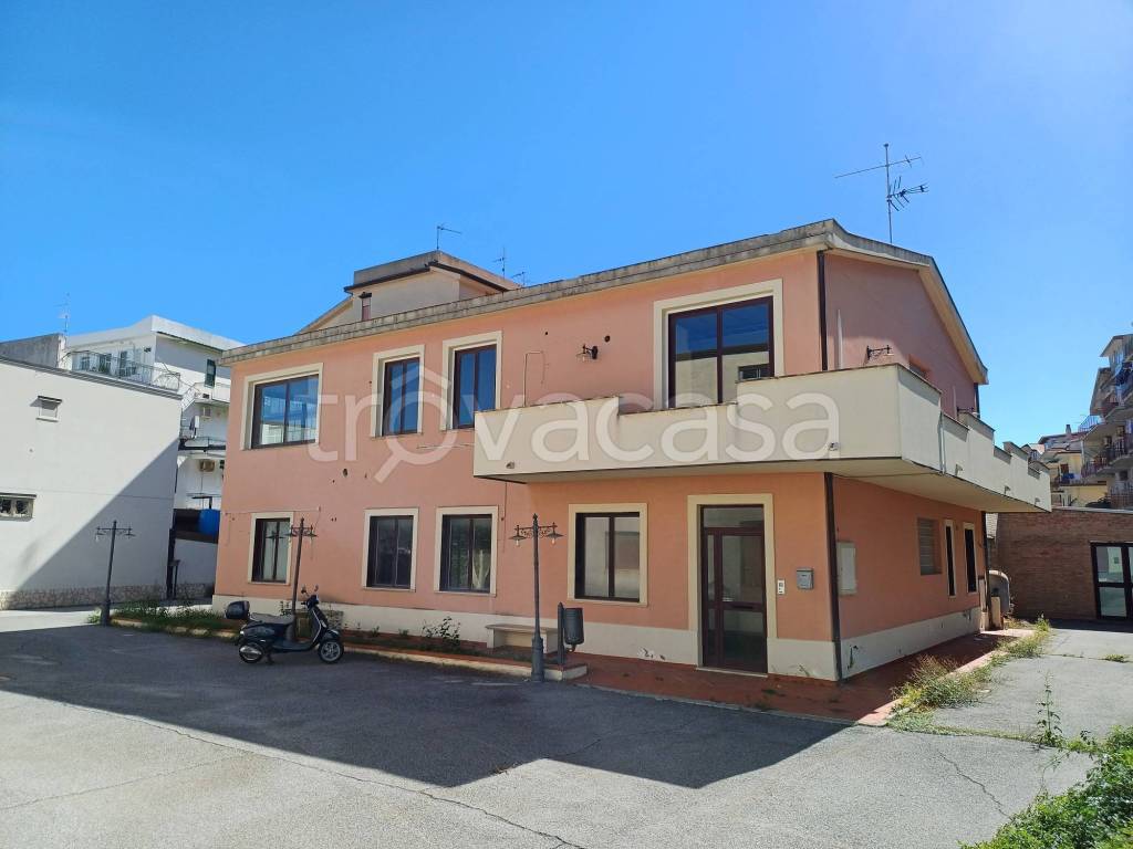 ufficio in vendita a Gioiosa Marea