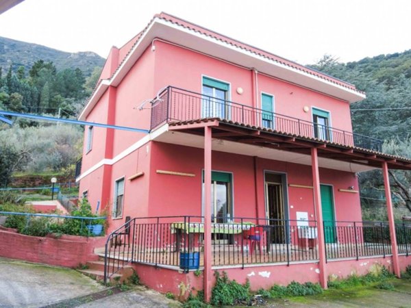 villa in vendita a Gioiosa Marea