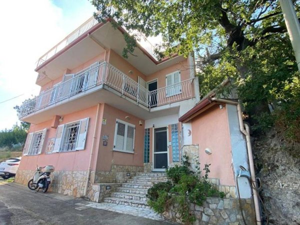 casa indipendente in vendita a Gioiosa Marea