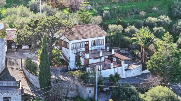 casa indipendente in vendita a Gioiosa Marea