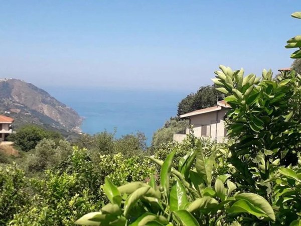 casa indipendente in vendita a Gioiosa Marea in zona San Leonardo