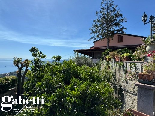 casa indipendente in vendita a Gioiosa Marea in zona Landro