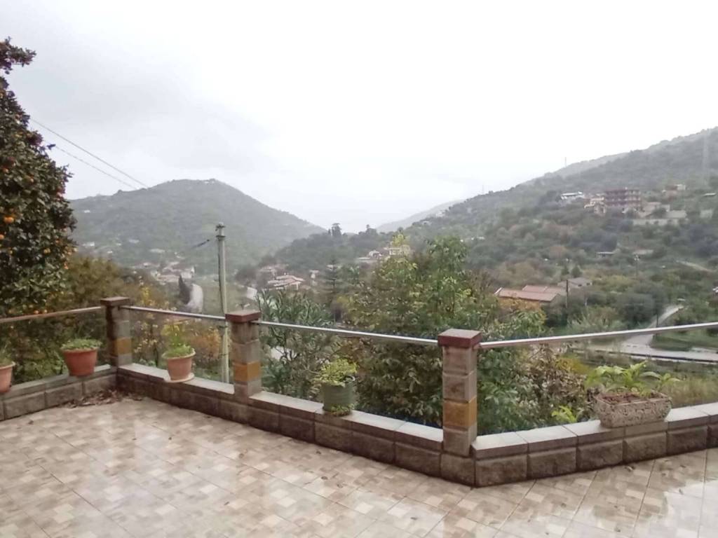 casa indipendente in vendita a Gioiosa Marea in zona San Francesco