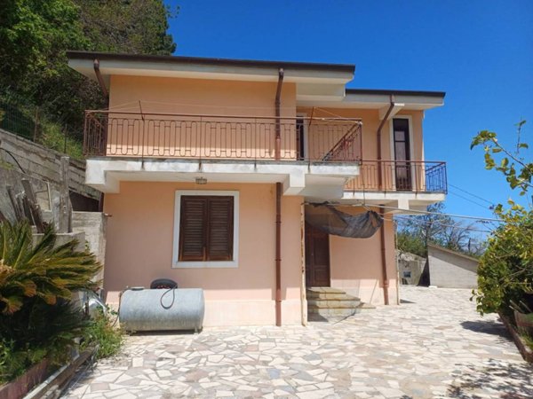 casa indipendente in vendita a Gioiosa Marea in zona Galbato