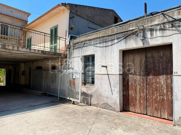 casa indipendente in vendita a Gioiosa Marea in zona Landro