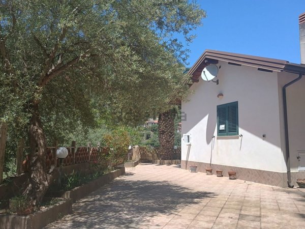 casa indipendente in vendita a Gioiosa Marea