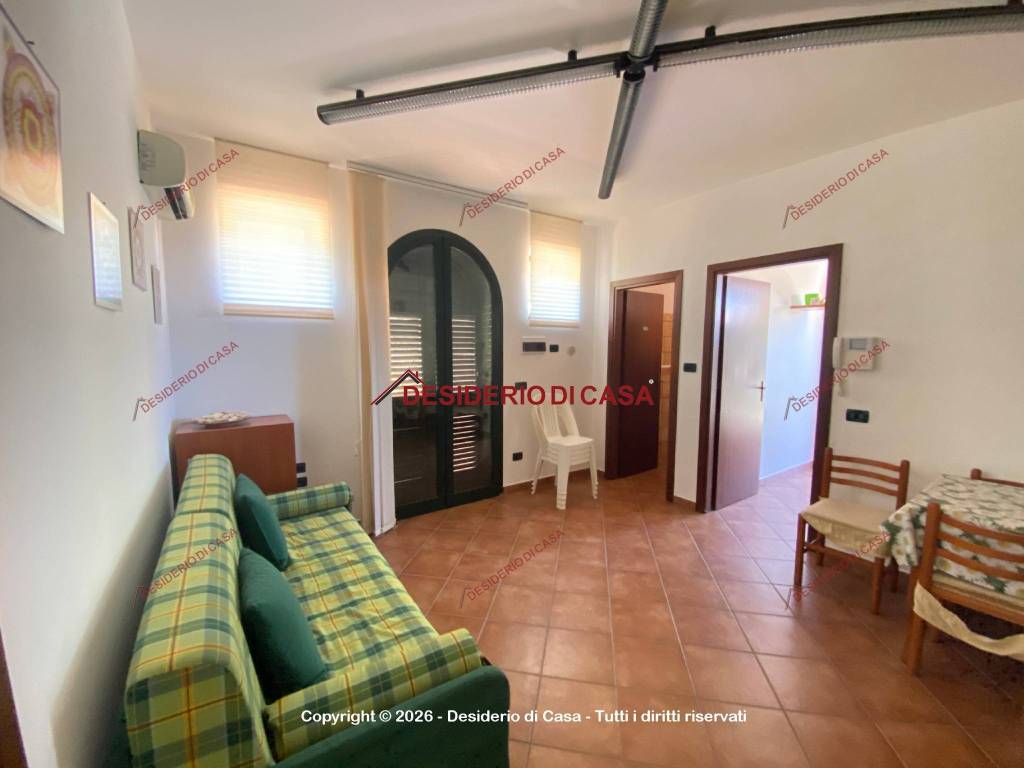 casa indipendente in vendita a Gioiosa Marea in zona Landro