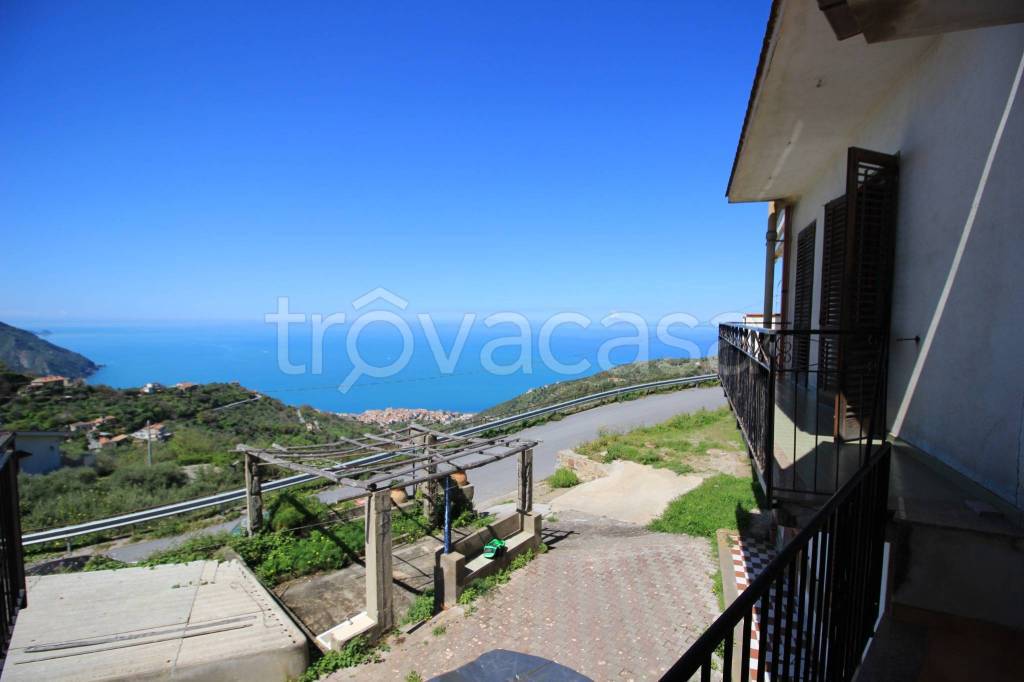 casa indipendente in vendita a Gioiosa Marea in zona Balsima