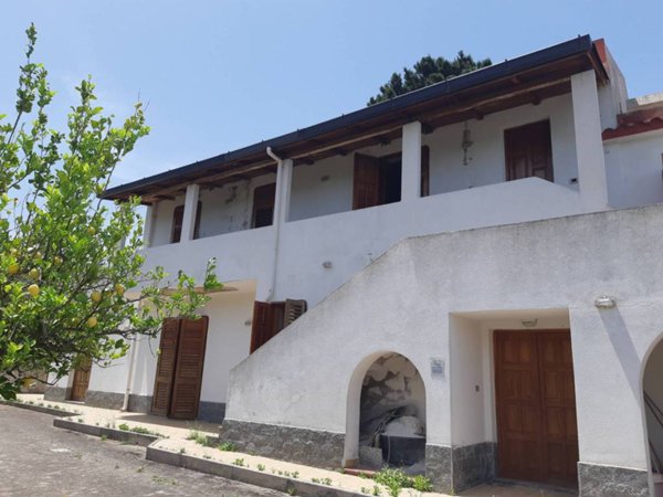 casa indipendente in vendita a Gioiosa Marea in zona Casale