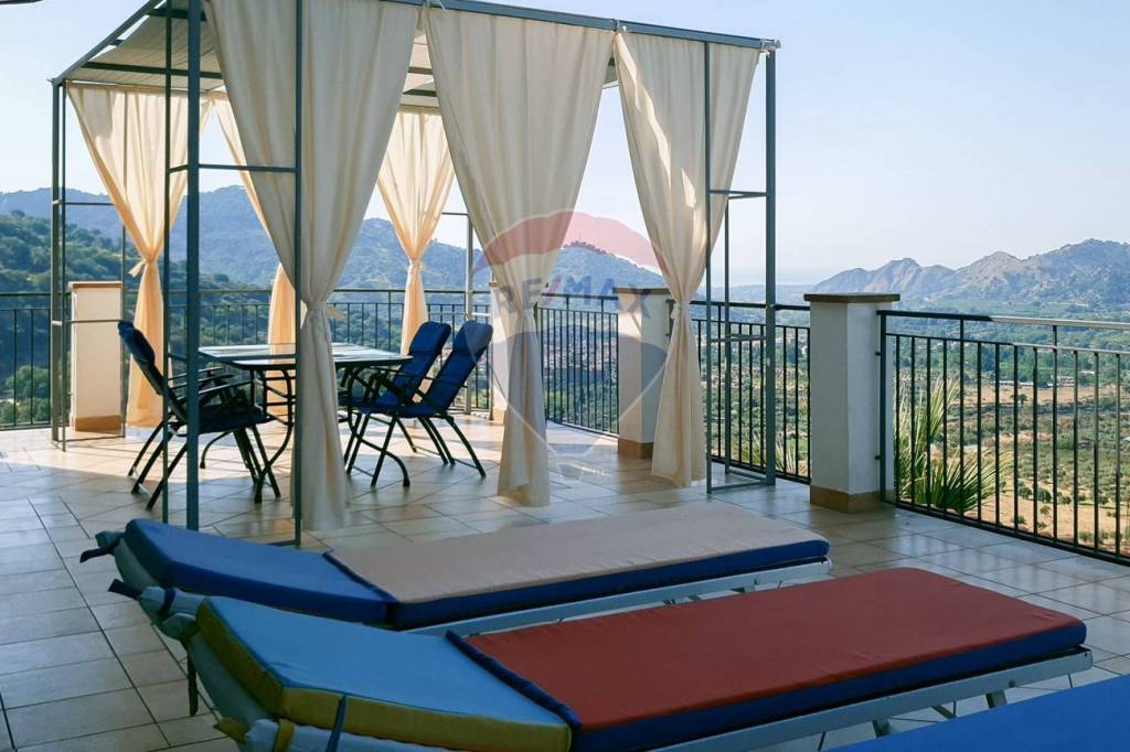 casa indipendente in vendita a Graniti