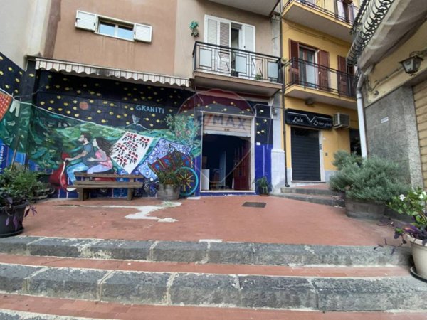 negozio in vendita a Graniti