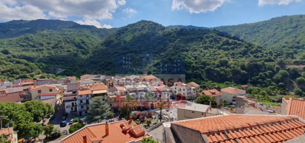 casa indipendente in vendita a Graniti