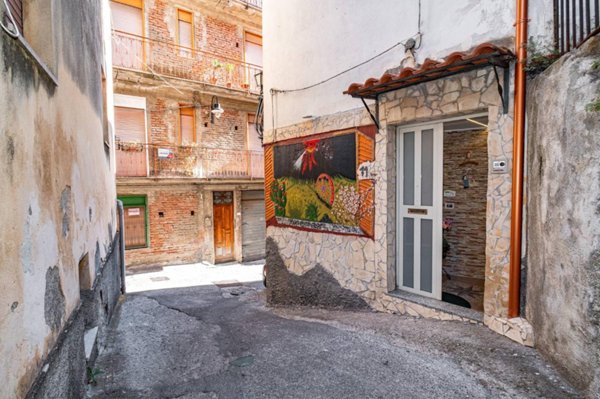 casa indipendente in vendita a Graniti