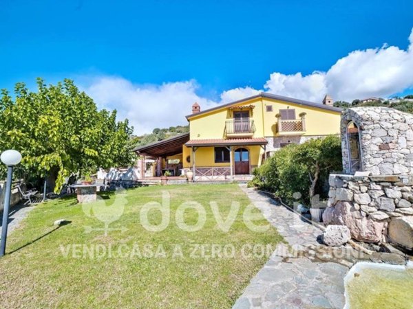 casa indipendente in vendita a Graniti