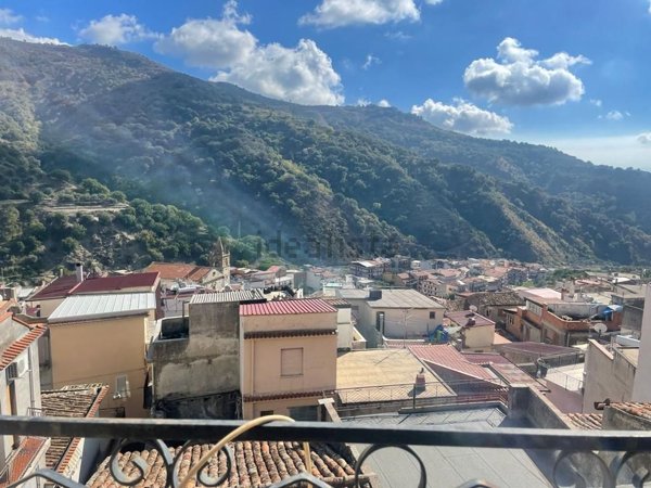 casa indipendente in vendita a Graniti