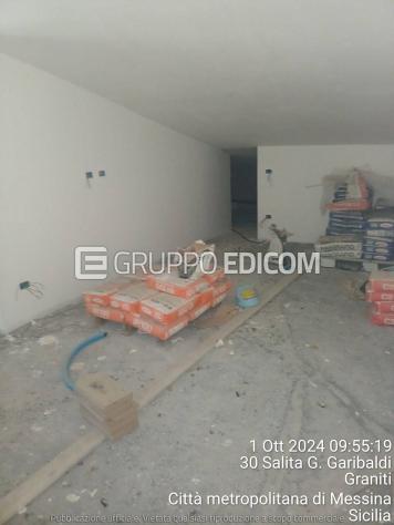 locale commerciale in vendita a Graniti