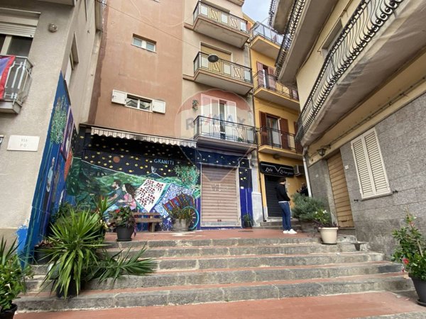 negozio in vendita a Graniti