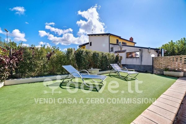 casa indipendente in vendita a Graniti