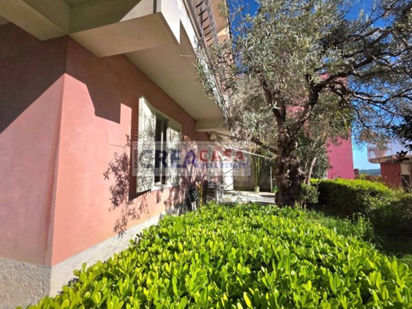 casa indipendente in vendita a Graniti