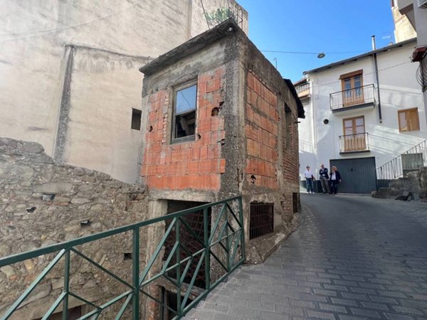 casa indipendente in vendita a Graniti