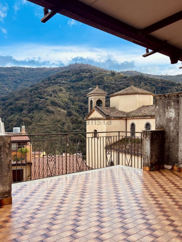 casa indipendente in vendita a Graniti