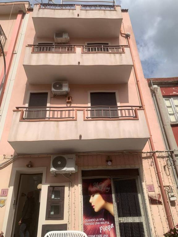 casa indipendente in vendita a Gualtieri Sicaminò
