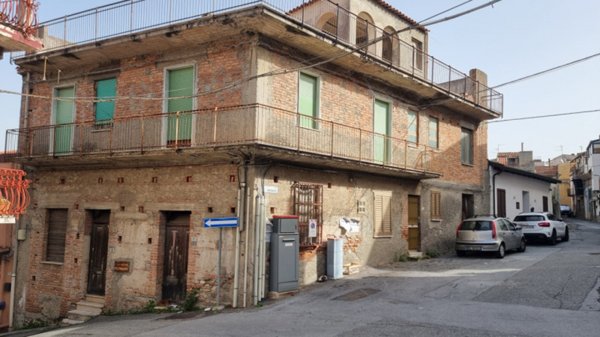 casa indipendente in vendita a Gualtieri Sicaminò