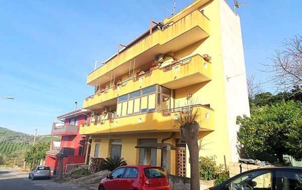 appartamento in vendita a Gualtieri Sicaminò