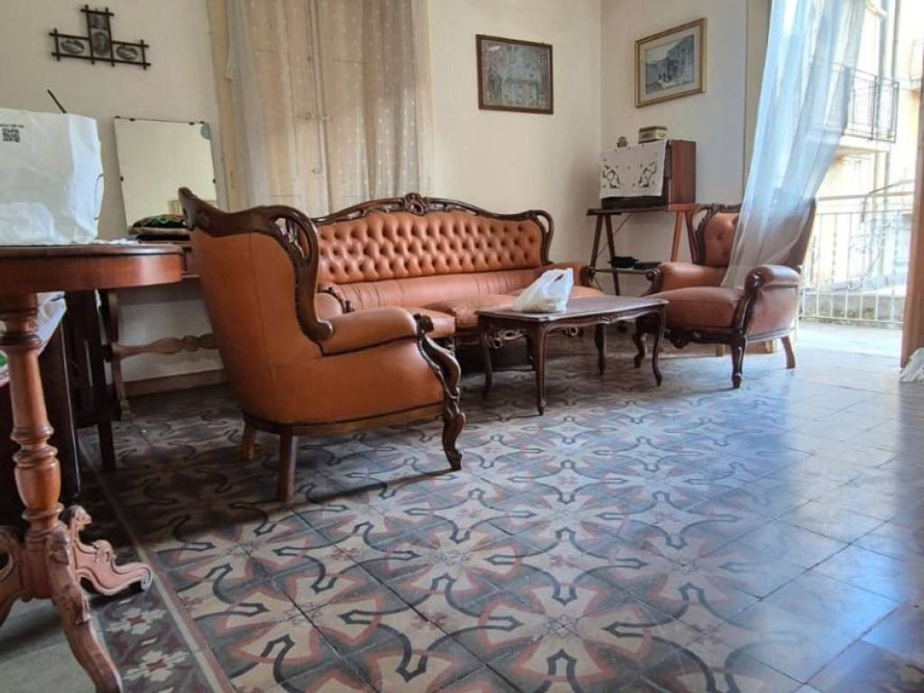 appartamento in vendita a Gualtieri Sicaminò